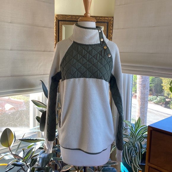 Abercrombie & Fitch Sweaters - Abercrombie Sherpa Pullover